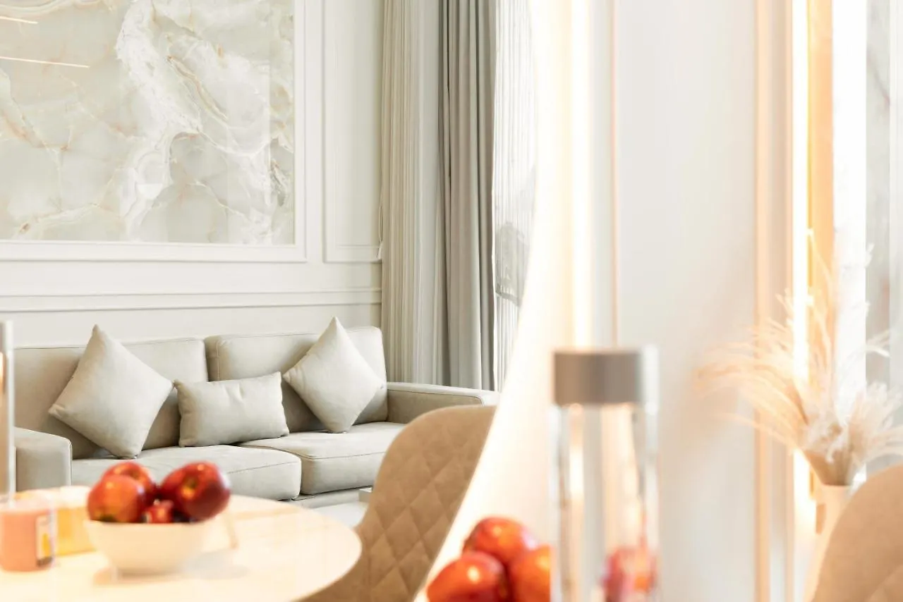 The Star @ Address Beach Residence دبي منتجع